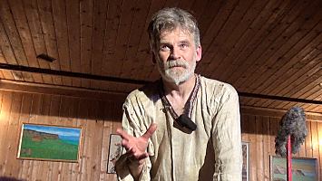 Elfar performs G�sla saga